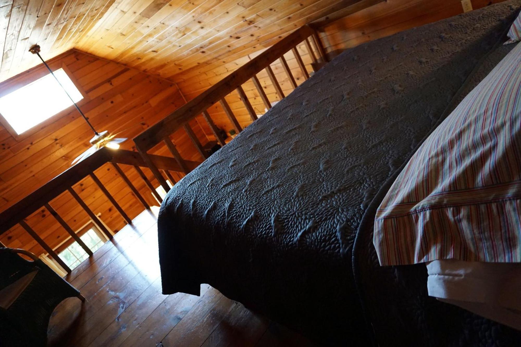 Paradise Hills, Winery Resort & Spa Blairsville Room photo